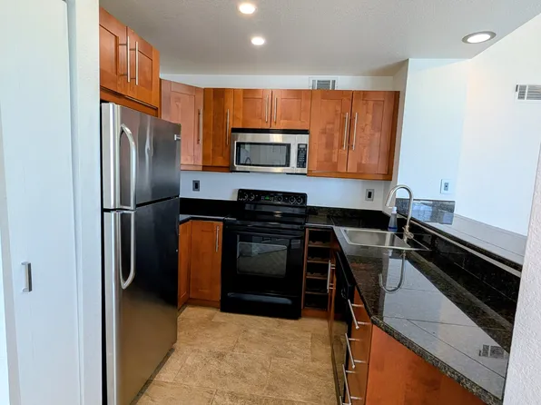 6001 S Yosemite St, Greenwood Village, CO