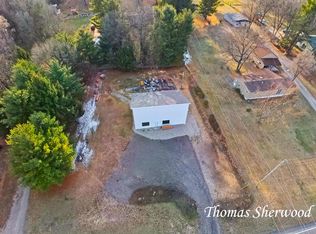 12315 Podunk Rd NE, Greenville, MI