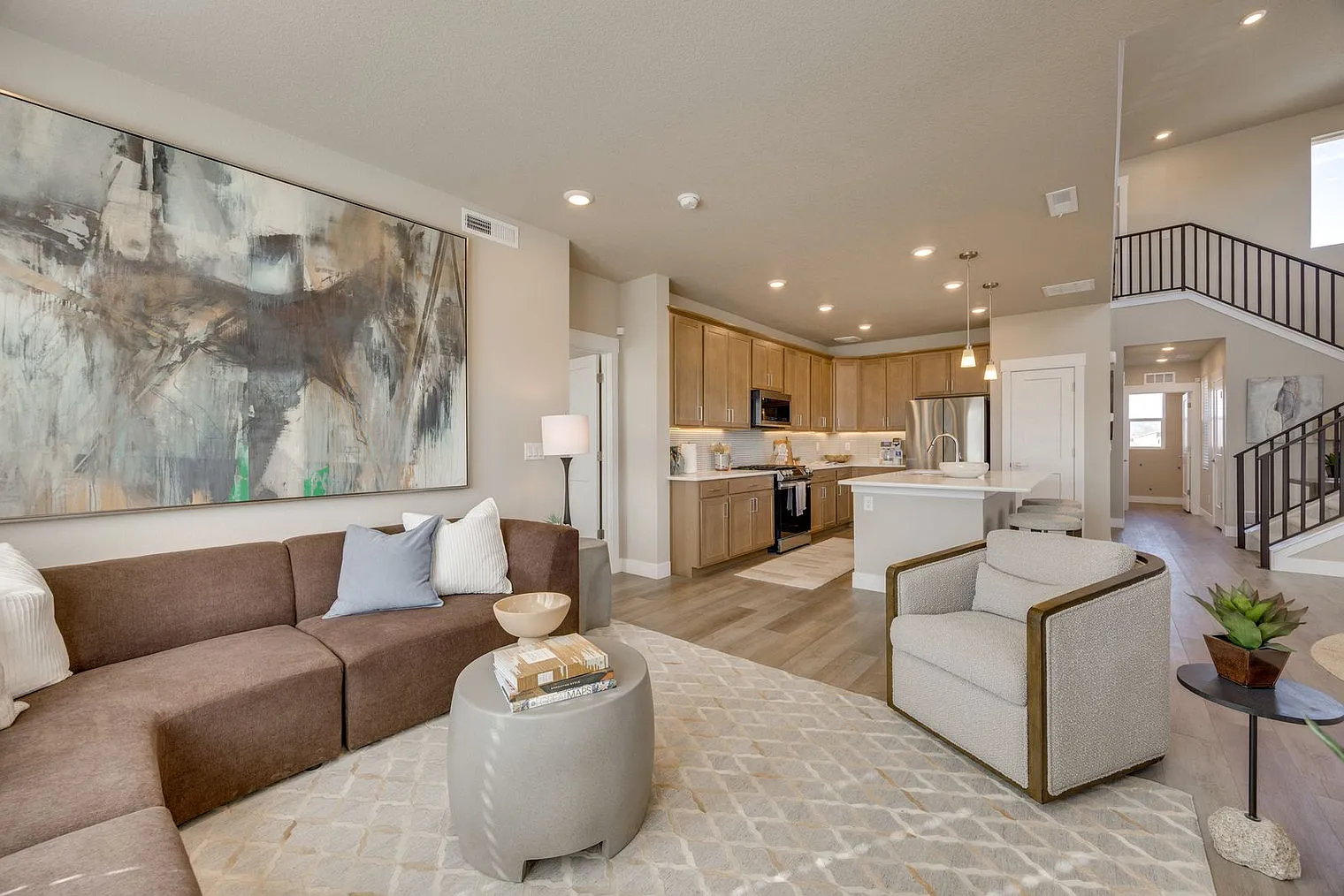 3 bed, 2.0 bath, 1851 sqft, $3,964 — Photo 3