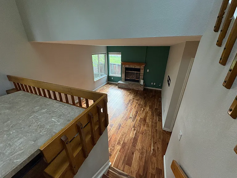 1370 Knollwood Way — Photo 5