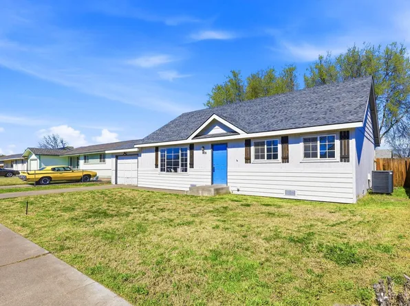 424 W 11th Ave, Kennewick, WA 99337