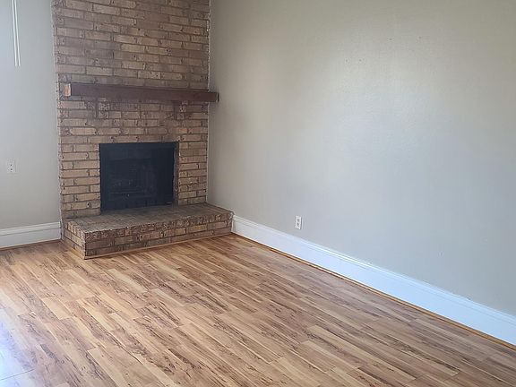 2nd image of 217 Meadow Ct APT B