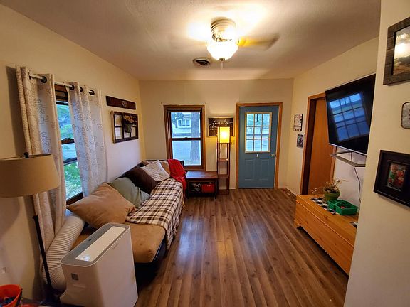 2nd image of 28 E Spirit Ave #E