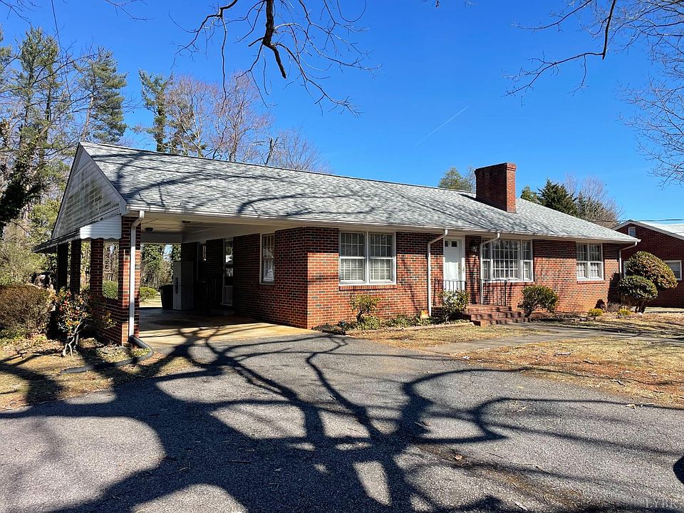 1st image of 306 Vaden Dr
