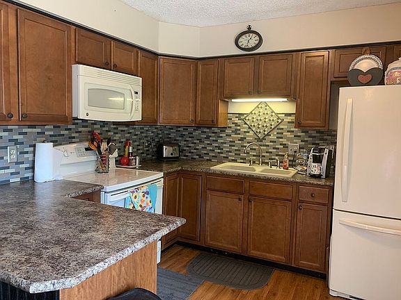 5th image of 2529 W 5th St
