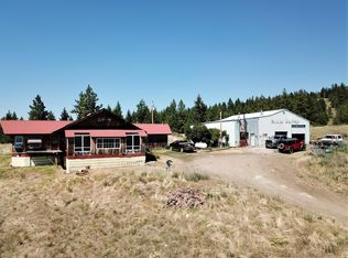 1 Christmas Ln, Republic, WA 99166