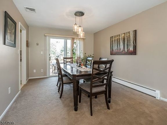 5th image of 12 Linda Ln
