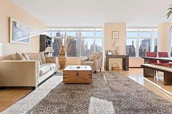 1st image of 160 W 66th St APT 24H