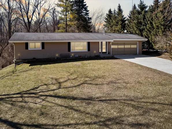 11144 Hillside Dr, Jerome, MI 49249