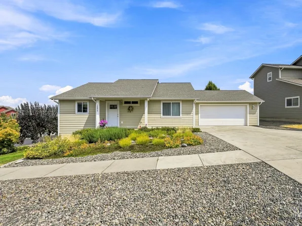 1806 Koda Ct, Moscow, ID 83843