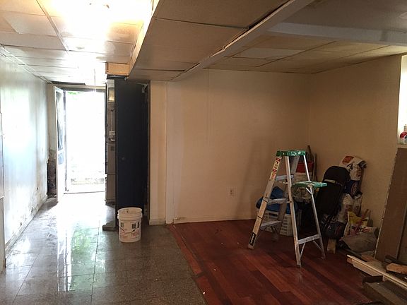 4th image of 1248 64th St #4