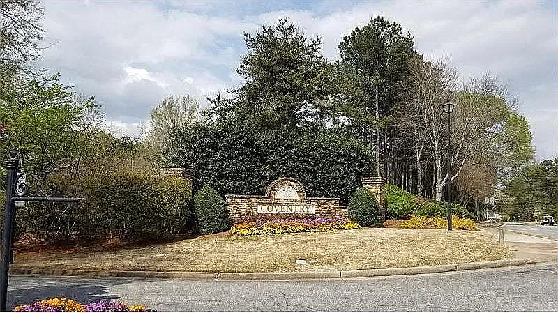 3 bed, 1605 sqft, $2,500 — Photo 4