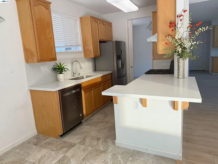 5168 Academy Rd — Photo 4
