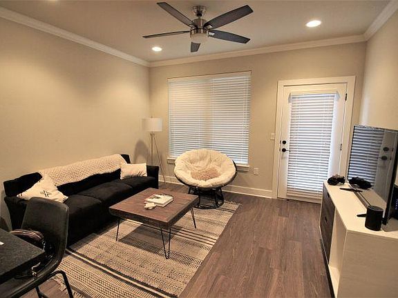 3rd image of 602 Cherry St APT 125