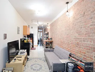 Rented by Bond New York