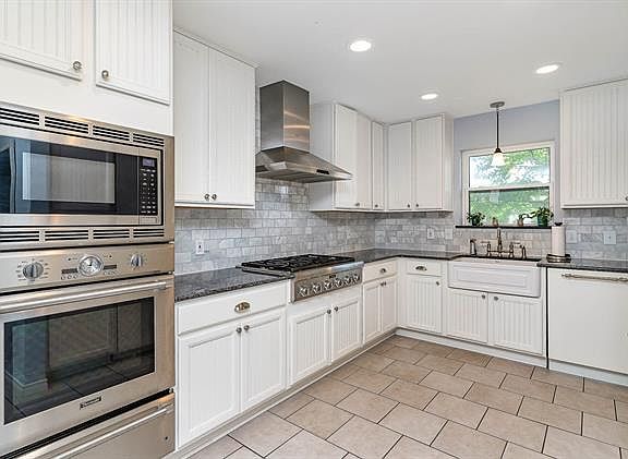 5th image of 2509 Chamberlain Dr