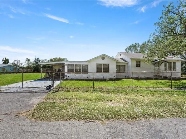 2528 33rd Avenue Dr E, Bradenton, FL 34208