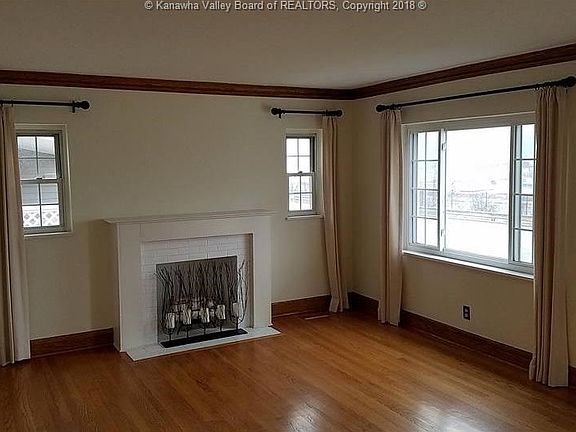 3rd image of 2115 Superior Ave