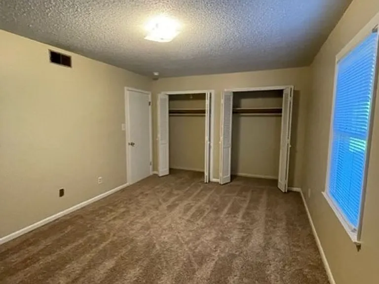 Apt-East-J-Street-310 — Photo 10