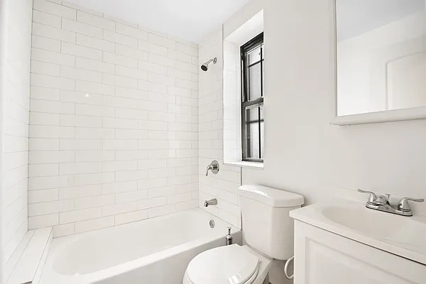 Rented by Pistilli Realty Group | media 4