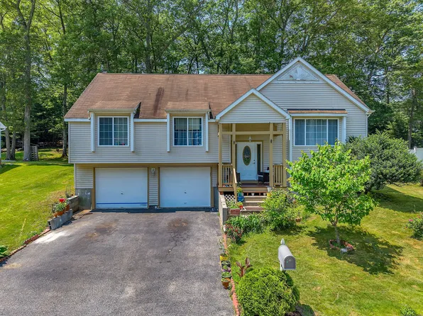 34 Hilltop Drive #34, Windham, CT 06256