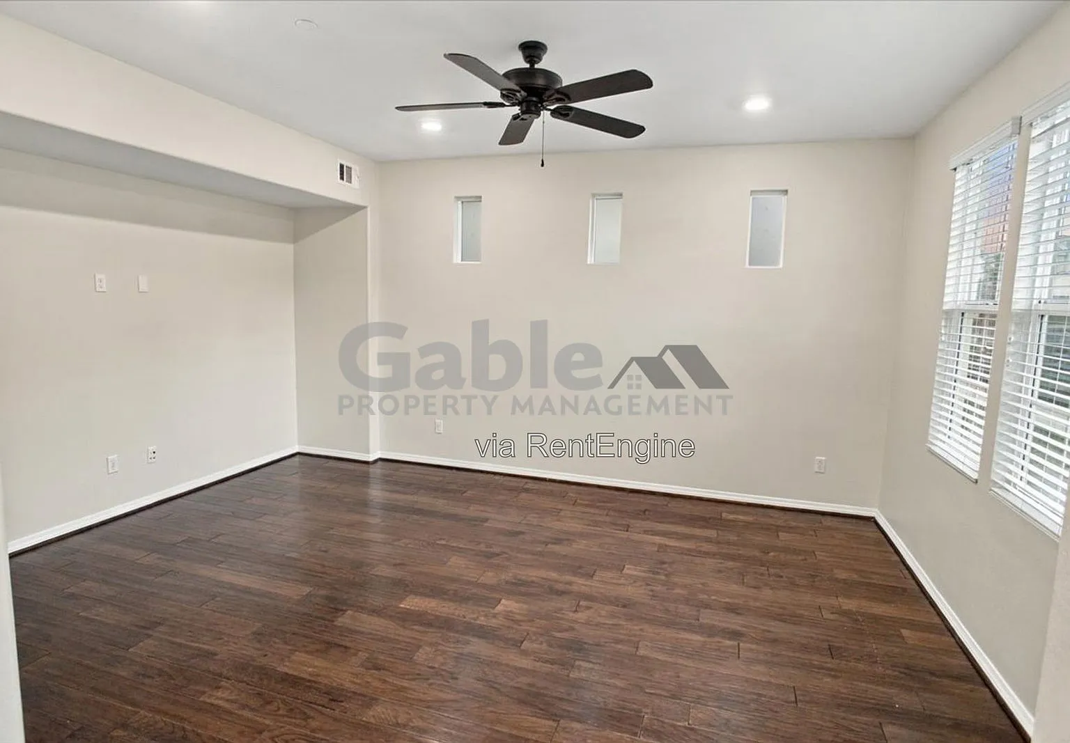3 bed, 3.0 bath, 1678 sqft, $4,000 — Photo 2
