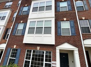 15336 Kensington Park Dr, Woodbridge, VA 22191