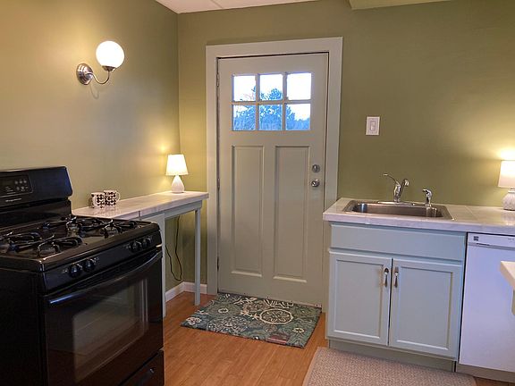 2nd image of 3542 Fleming Ave Floor 2
