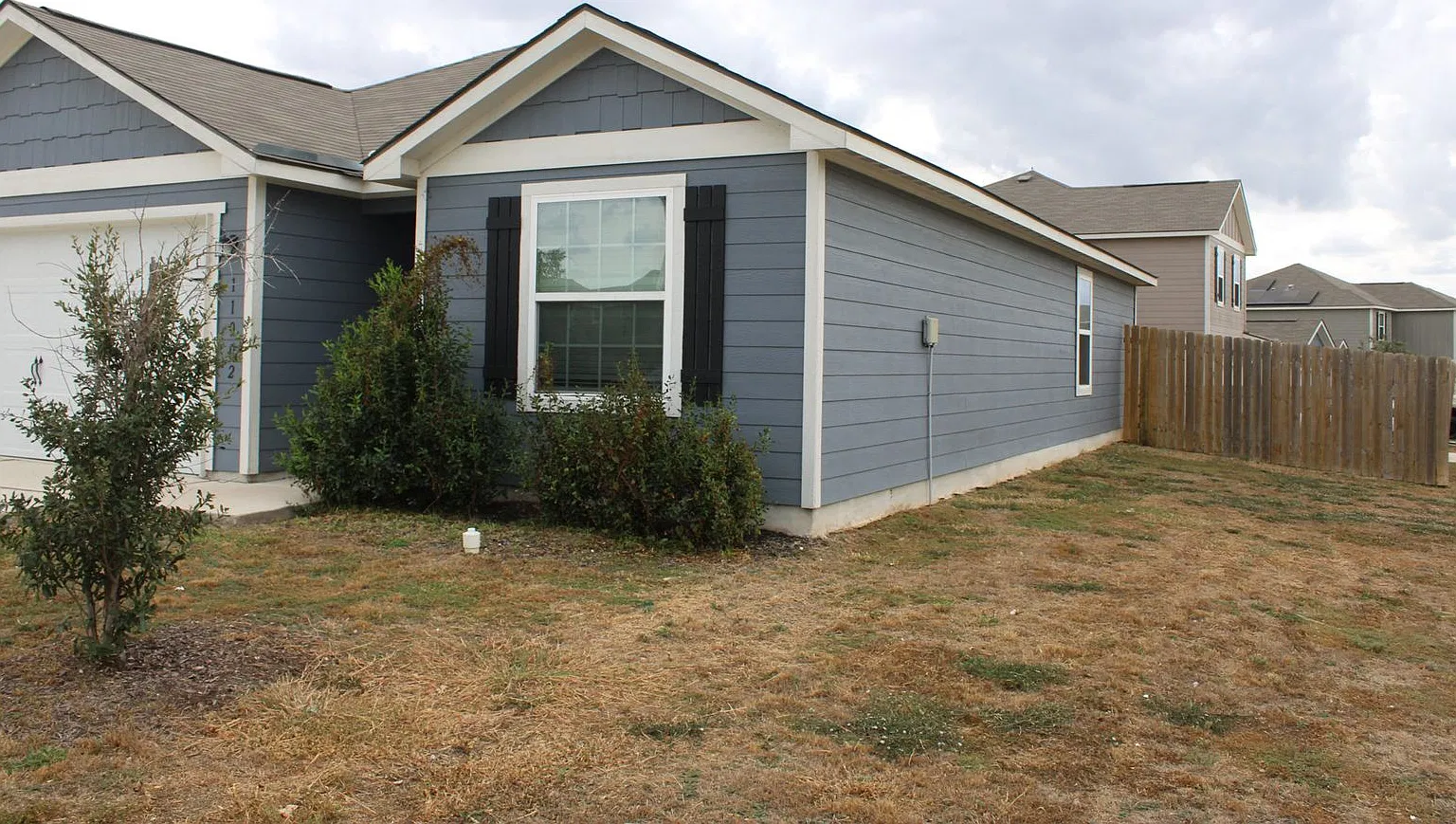 Your Next Home Awaits! Stylish 3-Bedroom with Open Floor Plan, Modern Kitchen & 2-Car Garage! — Photo 2