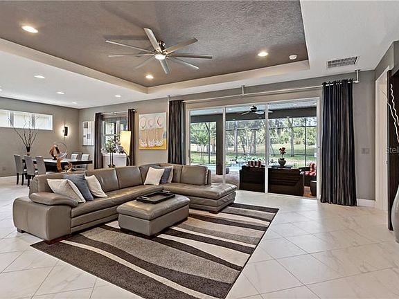 5th image of 161 Birchmont Dr