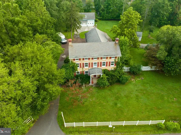 701 S Park Ave, Audubon, PA 19403