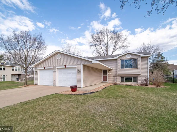1018 Minnesota St W, Cannon Falls, MN 55009