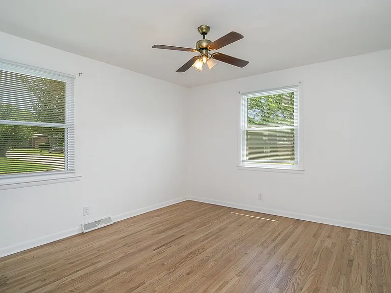3817 Augusta Dr — Photo 10