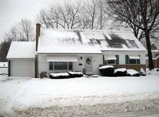 637 Crotty, Lawrence Park, PA 16511