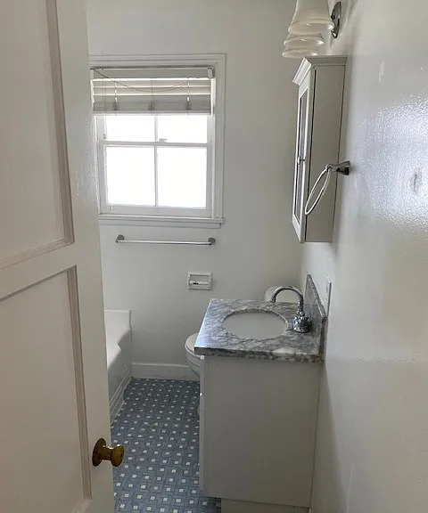 1355 E 3rd St #1355 — Photo 16