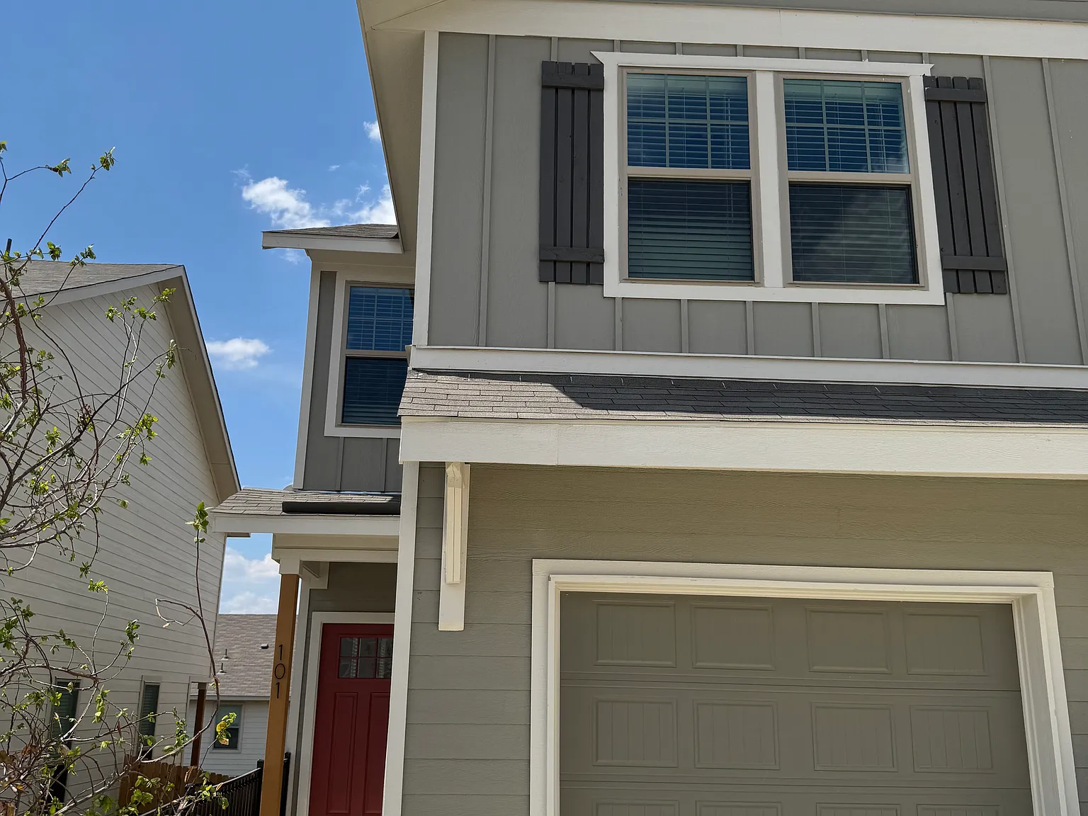 3 bed, 2.5 bath, 1505 sqft, $1,648 — Photo 2