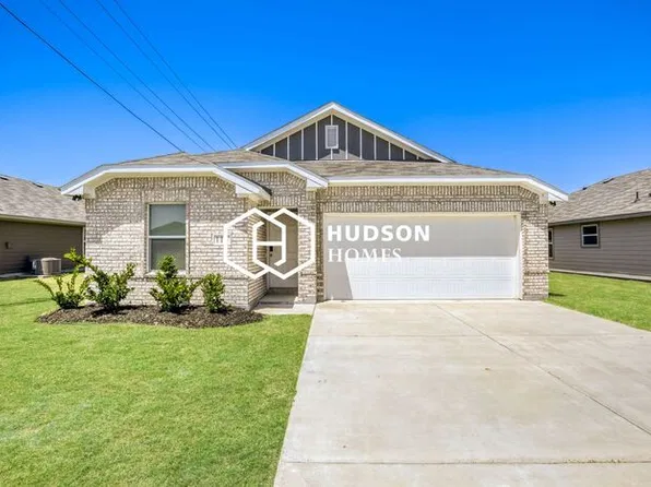 114 Kainos St, Greenville, TX 75402