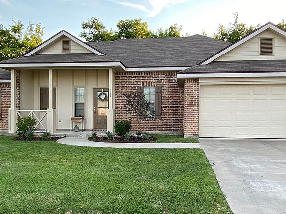 2nd image of 321 Stoneridge Dr