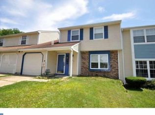 107 Calderwood Ln, Mount Laurel, NJ 08054