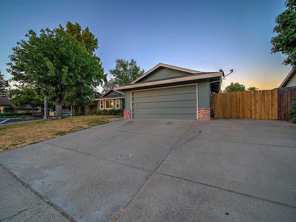 1st image of 2298 Americana Dr
