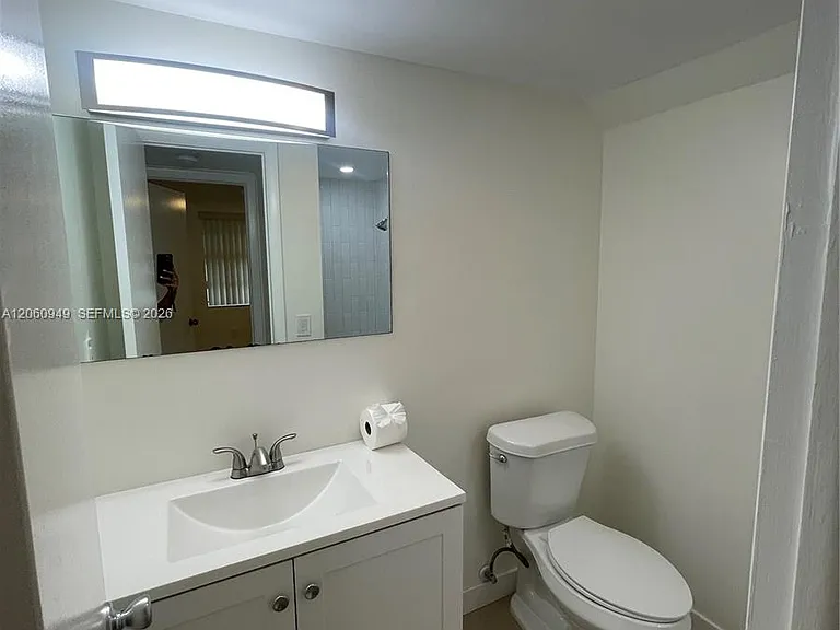 12370 SW 52nd Pl — Photo 13
