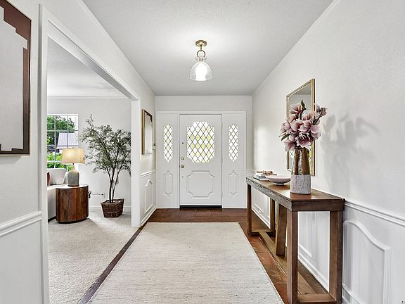 3rd image of 211 CHATTINGTON CT