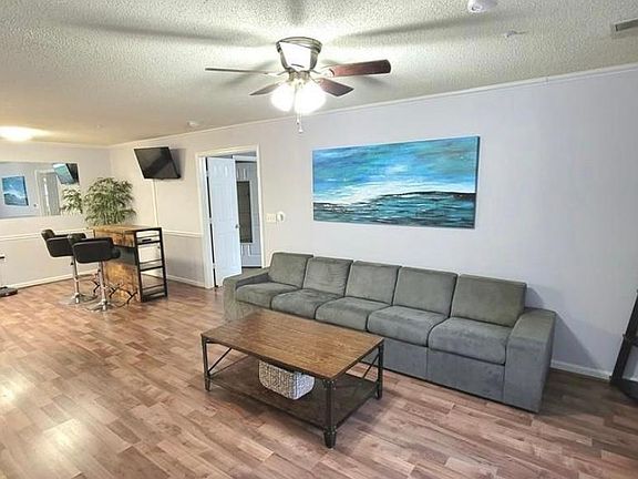2nd image of 10010 Vanderbilt Cir APT 2