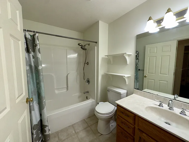 690 Terrace Lake Rd — Photo 39