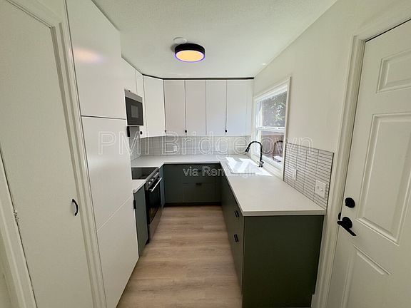 5th image of 5420 NE 13th Ave