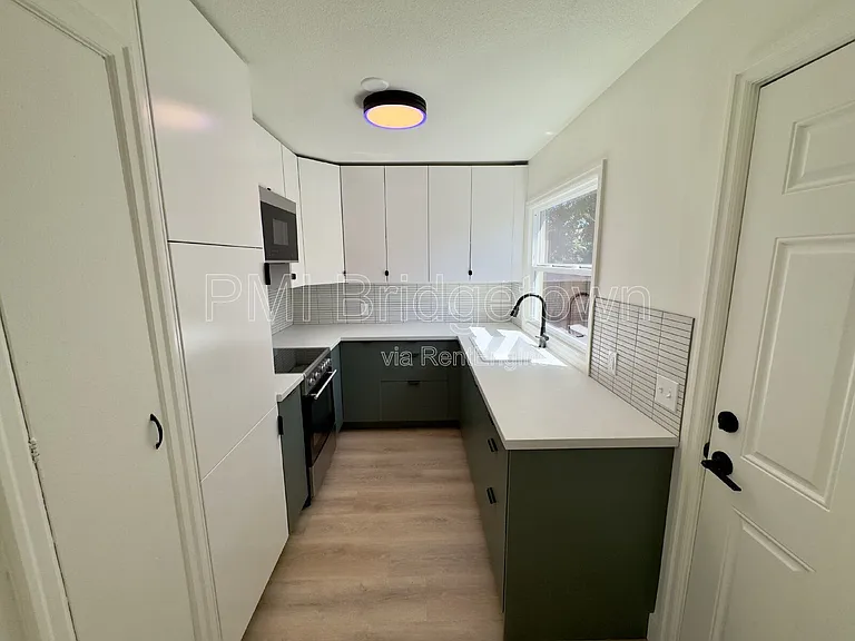 5420 NE 13th Ave — Photo 5