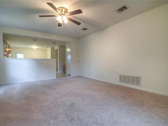 4th image of 7429 Aspen Brook Dr