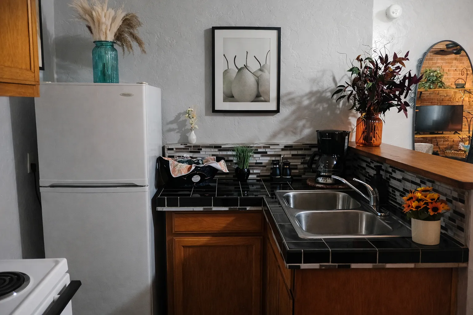 22 West Main Street, Unit Studio — Photo 3