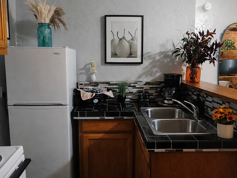 22 W Main St #STUDIO — Photo 3