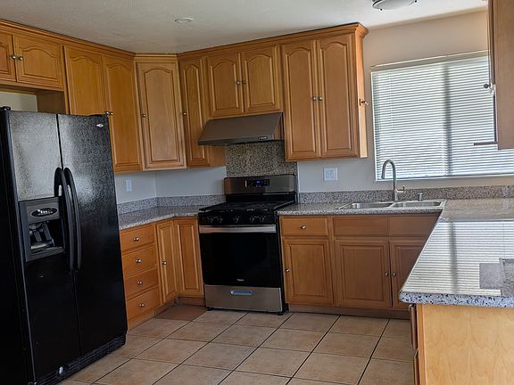 2nd image of 1341 Old Park Pl